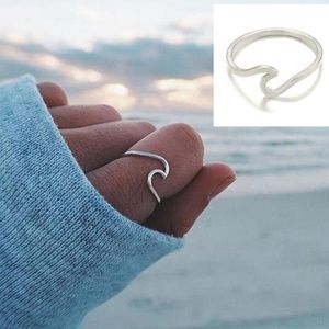 New Silver Dainty Wave Ring